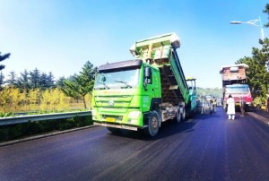 S201威東線（機場路）路段，預計10月20日路面主體完工